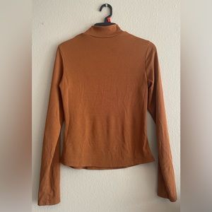 SHEIN Size Medium brown/rust mock neck ribbed long-sleeve shirt